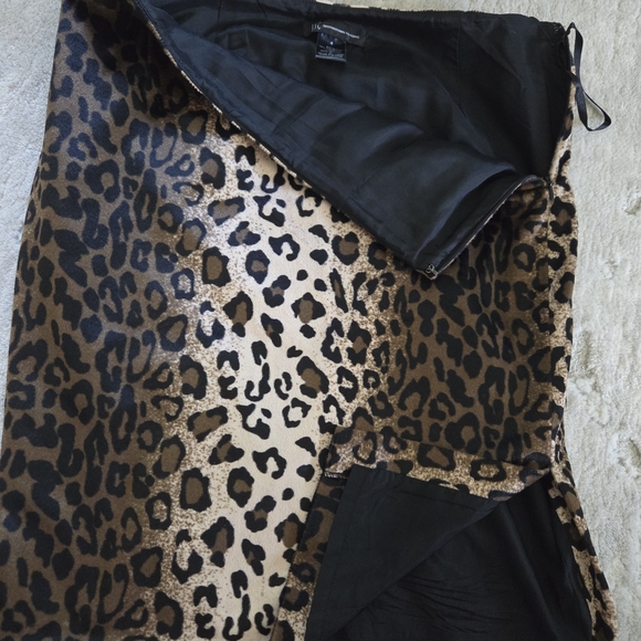 INC International Concepts Leopard Print Pencil Skirt - Picture 2 of 6